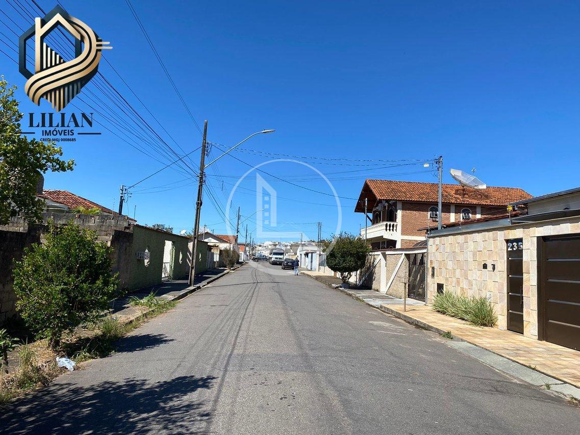 Ótima casa à venda no Jardim América! Rua Uruguai Três Corações - 