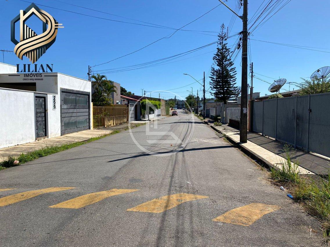 Ótima casa à venda no Jardim América! Rua Uruguai Três Corações - 