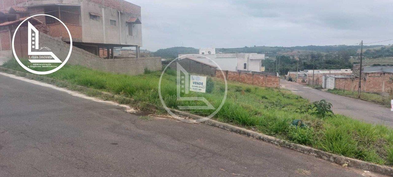 Oportunidade, lote a venda no bairro Jardim das Magnólias! Avenida Leonor Três Corações - 
