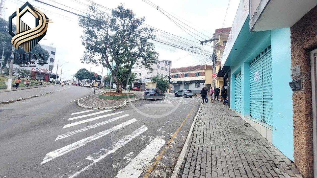 Oportunidade, Cômodo comercial para Locação! Praça Treze de Maio Três Corações - 