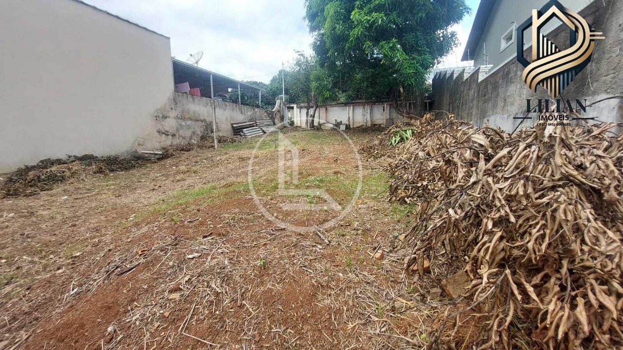 Lote à venda no bairro Jardim Aeroporto em Alfenas-MG! Rua Juscelino Ferreira Alfenas - 