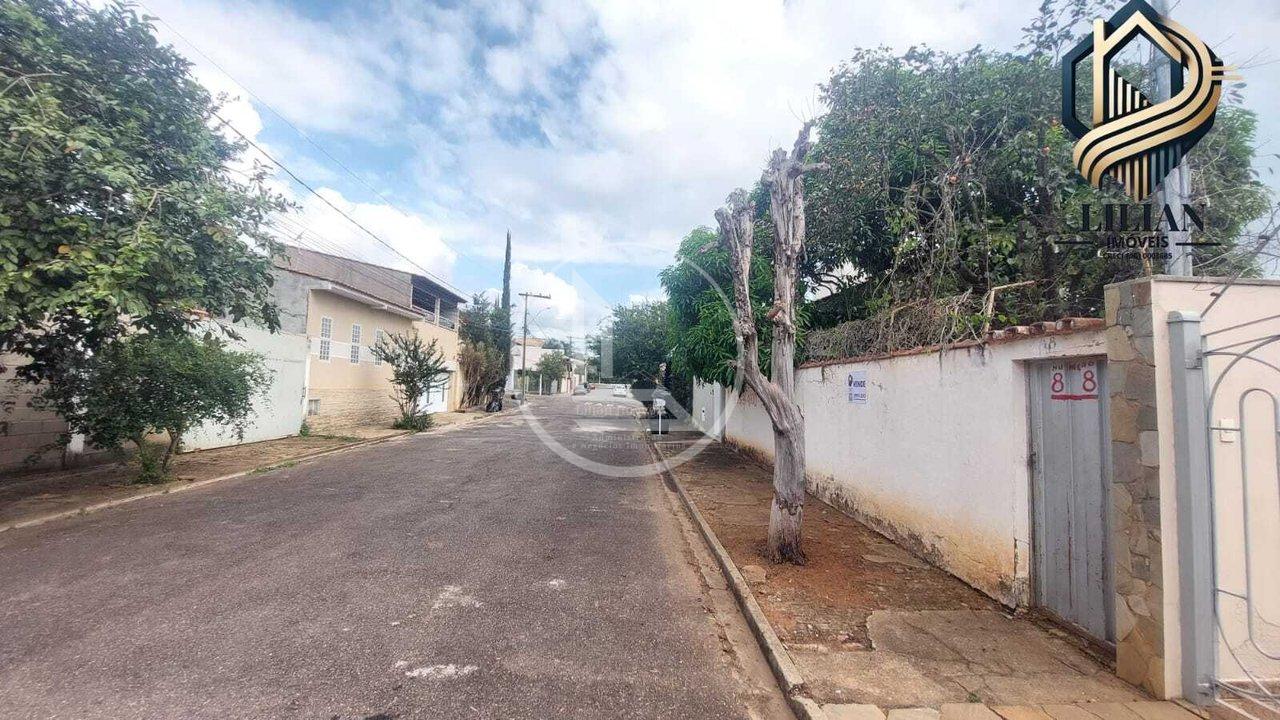 Lote à venda no bairro Jardim Aeroporto em Alfenas-MG! Rua Juscelino Ferreira Alfenas - 