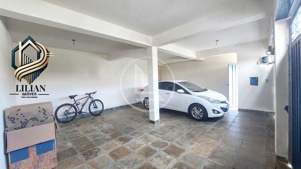 Sobrado Imponente à Venda – Conforto, Estilo e Vista Incrível em Alfenas-MG! Rua Juscelino Ferreira Alfenas - 