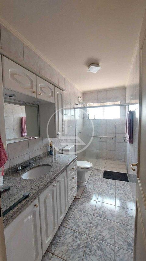 Sobrado Imponente à Venda – Conforto, Estilo e Vista Incrível em Alfenas-MG! Rua Juscelino Ferreira Alfenas - 