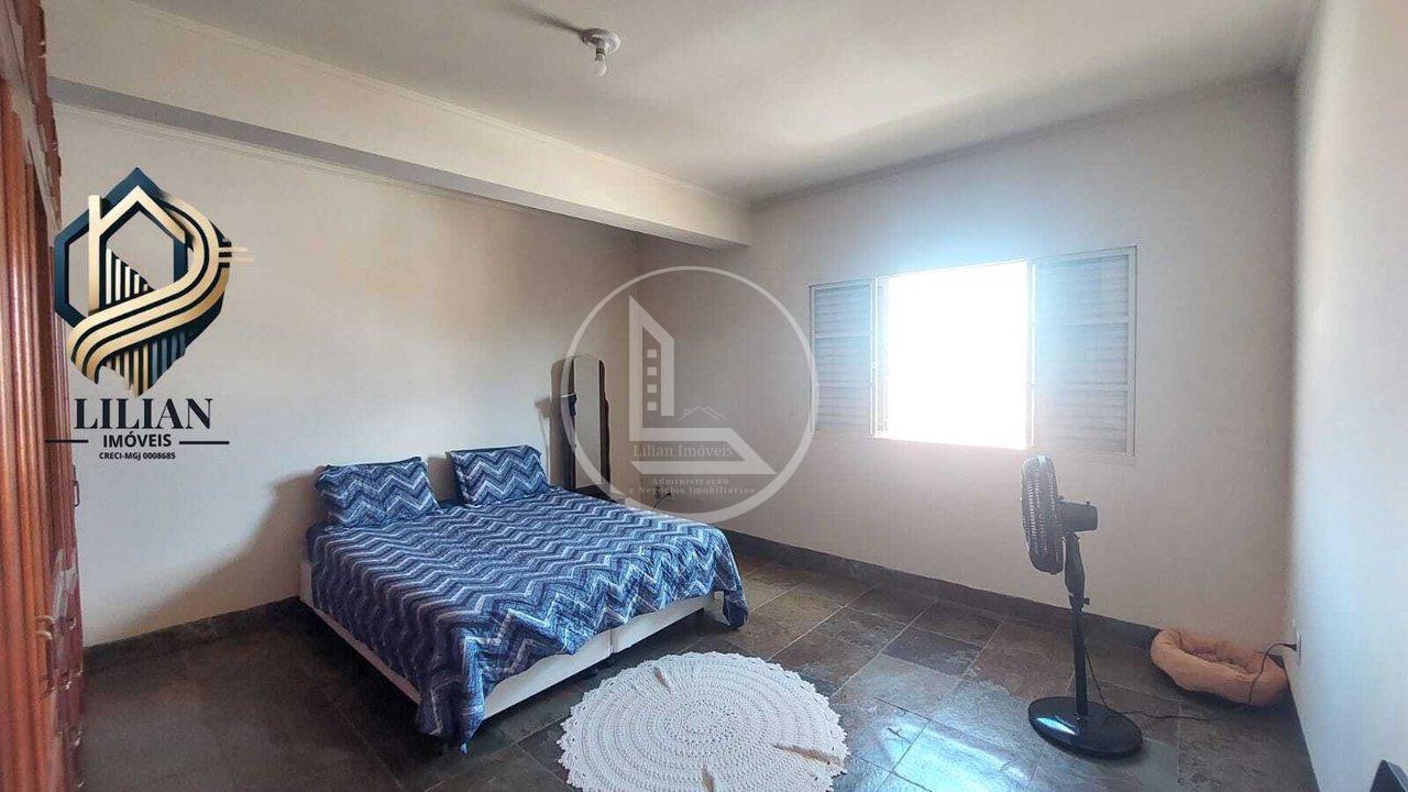 Sobrado Imponente à Venda – Conforto, Estilo e Vista Incrível em Alfenas-MG! Rua Juscelino Ferreira Alfenas - 