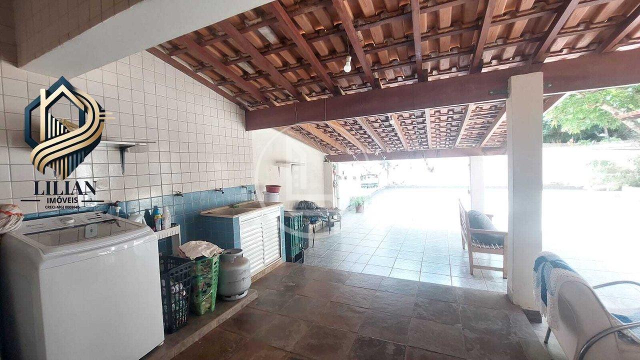 Sobrado Imponente à Venda – Conforto, Estilo e Vista Incrível em Alfenas-MG! Rua Juscelino Ferreira Alfenas - 