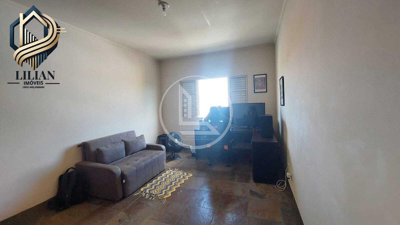 Sobrado Imponente à Venda – Conforto, Estilo e Vista Incrível em Alfenas-MG! Rua Juscelino Ferreira Alfenas - 