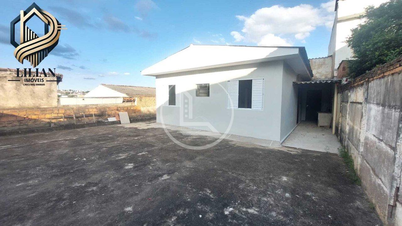 Encantadora Casa à venda em Alfenas- MG! Rua Mauro Cecílio da Silva Alfenas - 