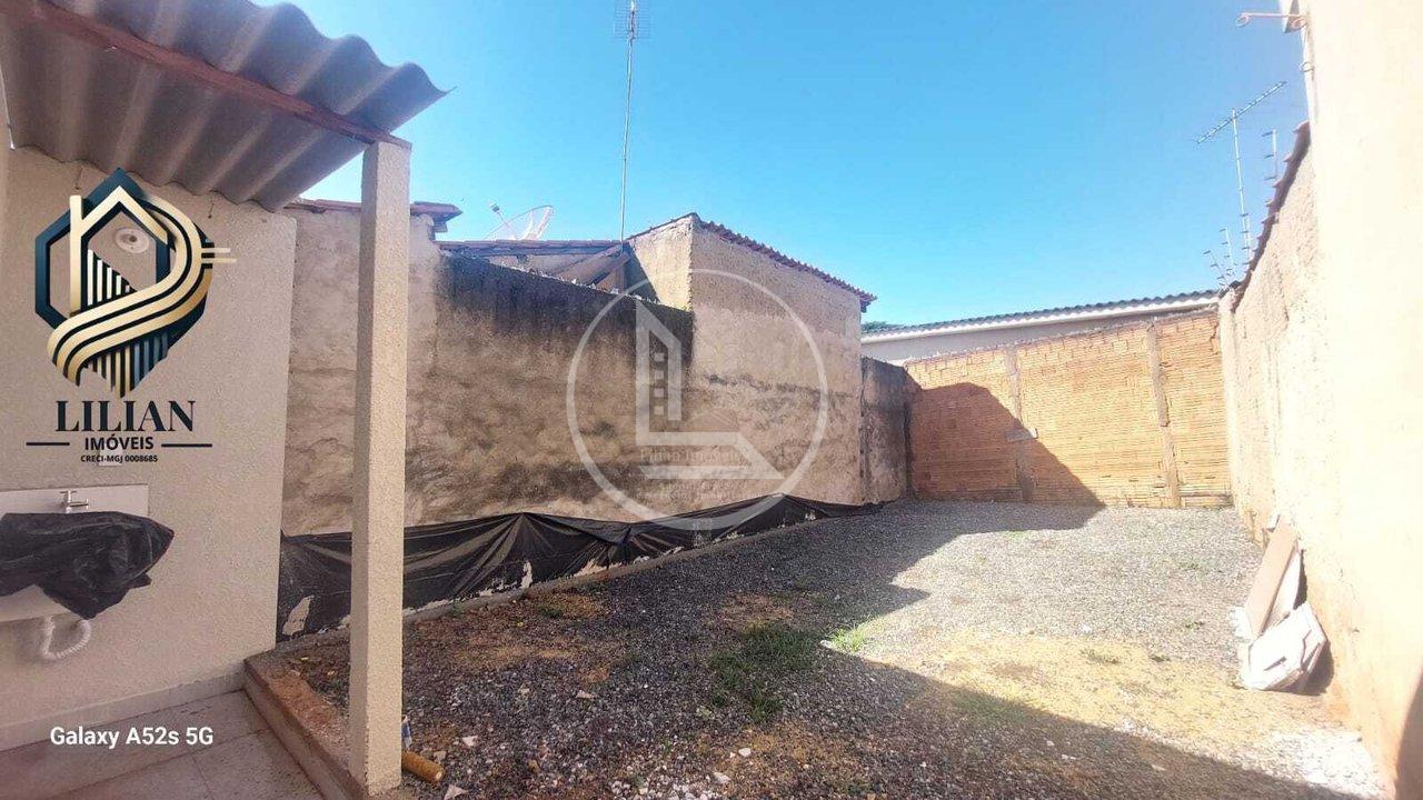 Oportunidade, encantadora Casa à venda em Alfenas- MG! Rua Raquel Munhoz Leite Alfenas - 