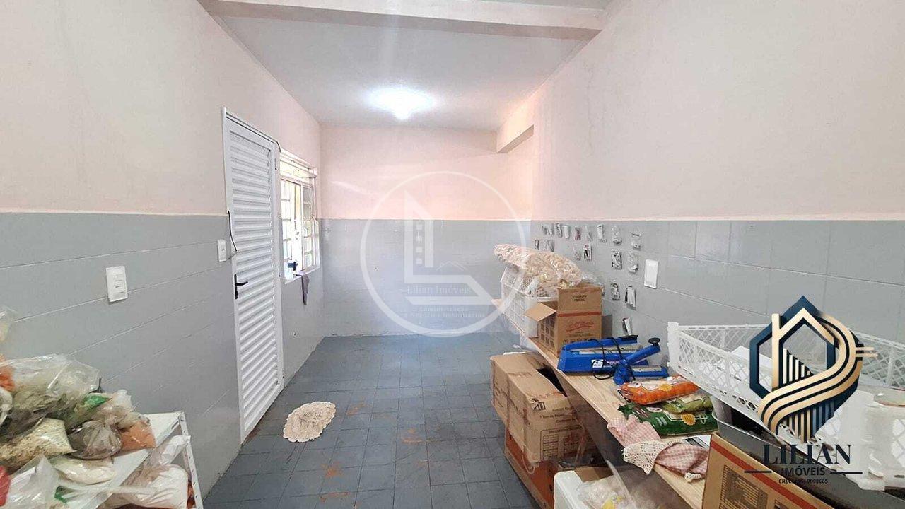 Oportunidade, casa à venda no bairro Bandeirantes! Avenida Fernão Dias Três Corações - 