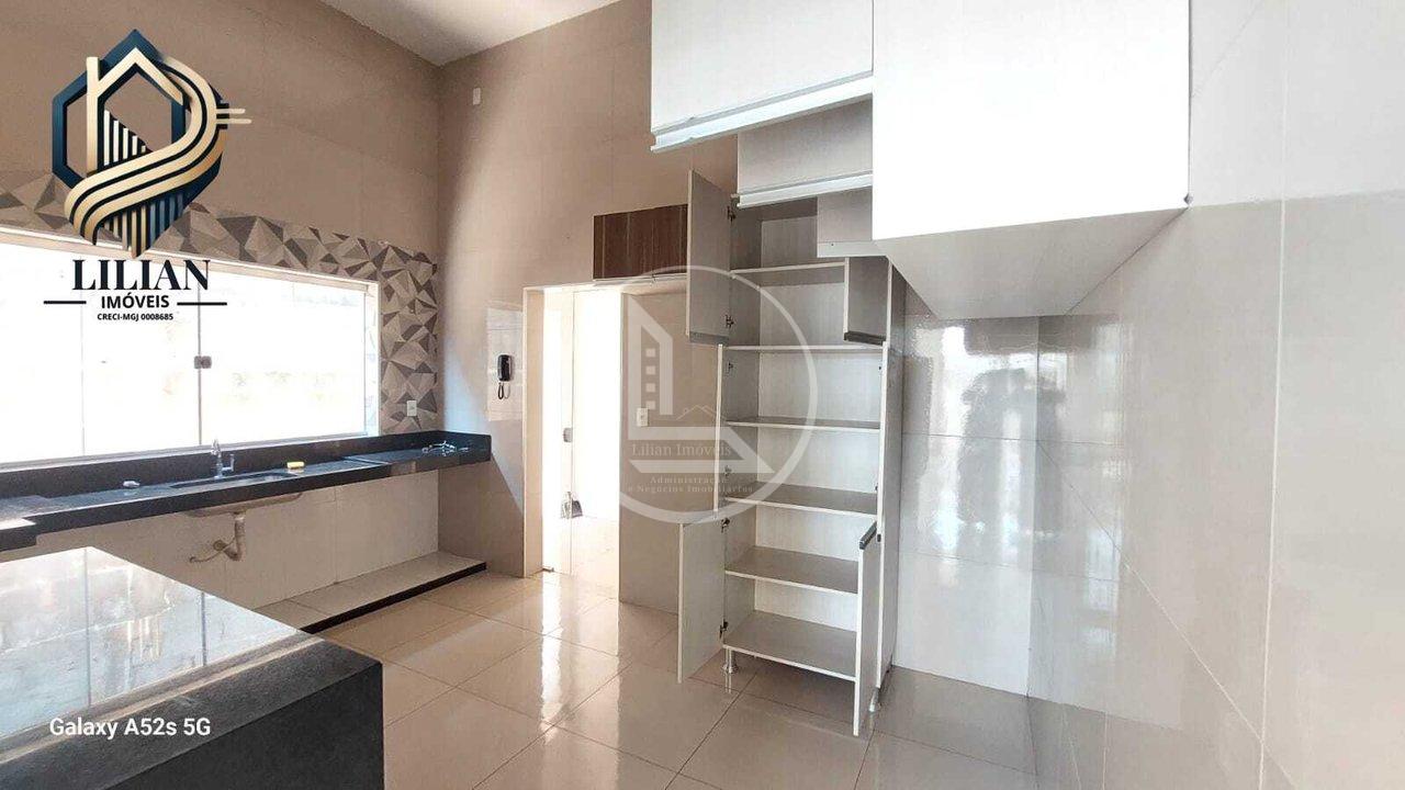 Ótima oportunidade, linda casa à venda no bairro Morada do Sol em Três Corações-MG! Rua Laudelina Três Corações - 