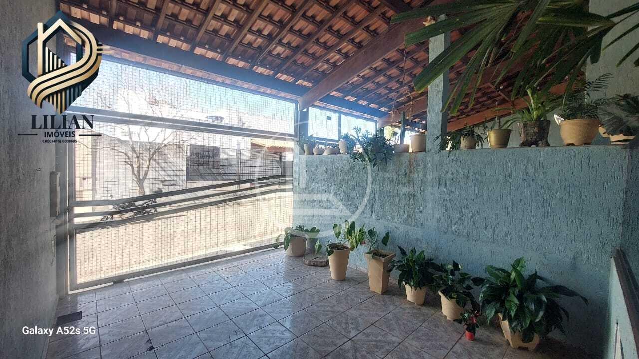 “Encantadora Casa para locação em bairro Familiar, Tranquilo e Aconchegante” Rua Benedito Avelino de Lima Alfenas - 