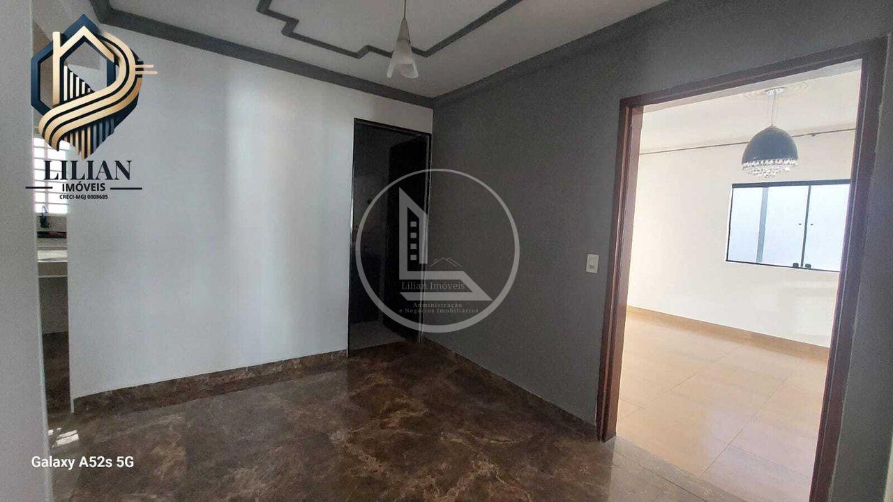 “Encantadora Casa para locação em bairro Familiar, Tranquilo e Aconchegante” Rua Benedito Avelino de Lima Alfenas - 