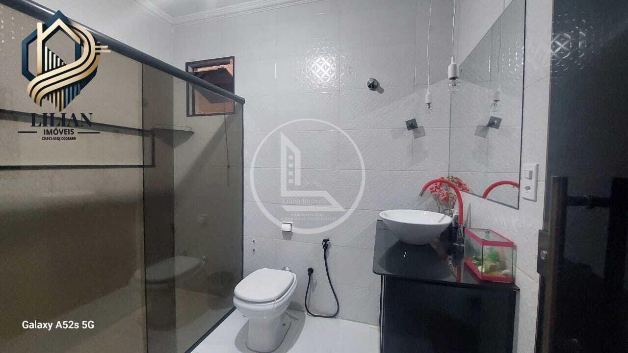 “Encantadora Casa para locação em bairro Familiar, Tranquilo e Aconchegante” Rua Benedito Avelino de Lima Alfenas - 