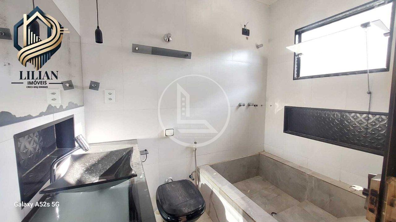 “Encantadora Casa para locação em bairro Familiar, Tranquilo e Aconchegante” Rua Benedito Avelino de Lima Alfenas - 