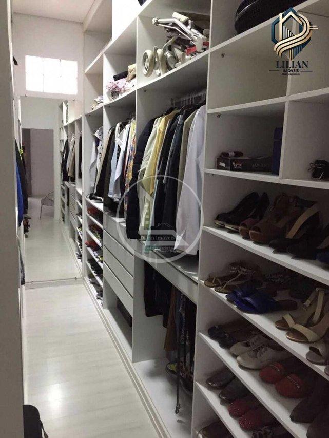 Ótima oportunidade, linda casa à venda no bairro São Conrado em Três Corações -MG! Avenida Ângelo Grossi Três Corações - 