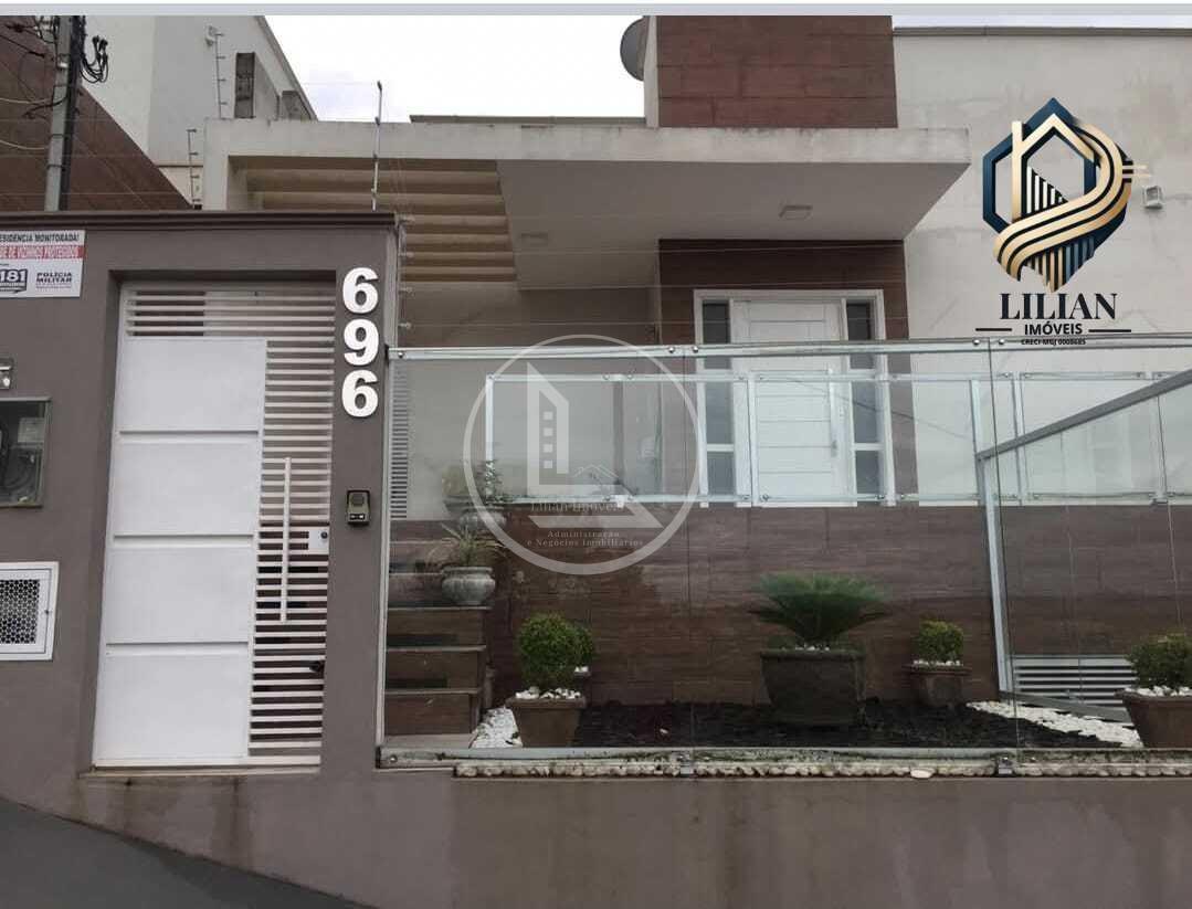 Ótima oportunidade, linda casa à venda no bairro São Conrado em Três Corações -MG! Avenida Ângelo Grossi Três Corações - 