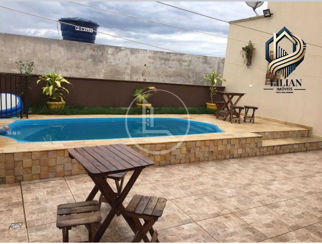 Ótima oportunidade, linda casa à venda no bairro São Conrado em Três Corações -MG! Avenida Ângelo Grossi Três Corações - 