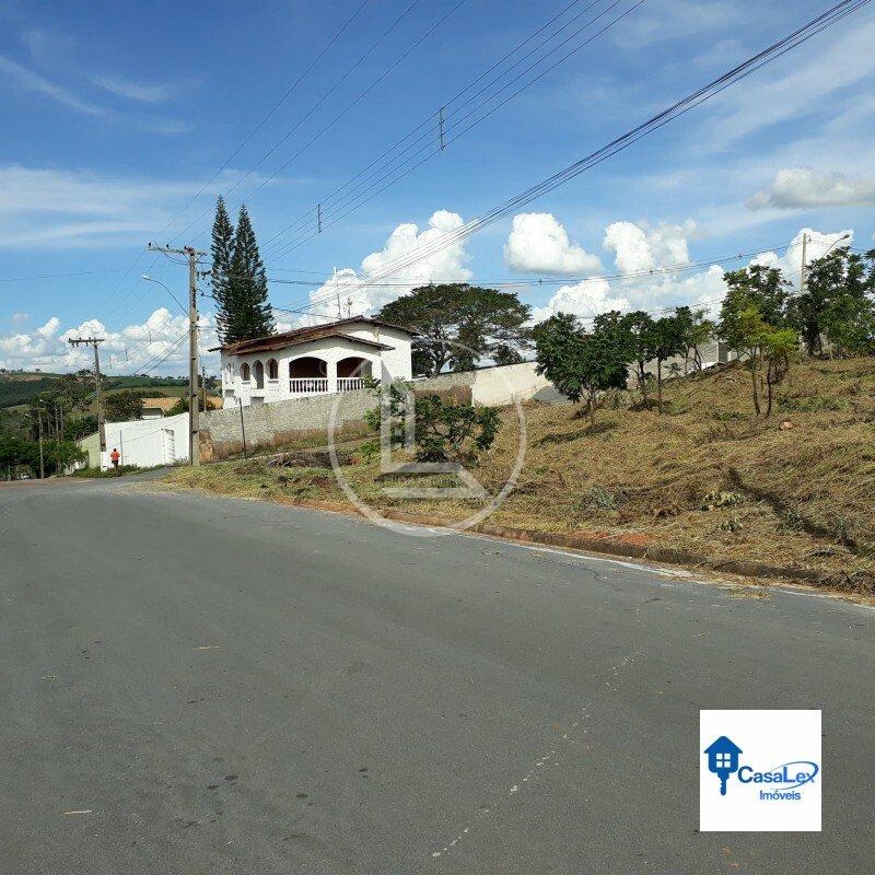 Lote no Vila Rica, ótima localidade, confira! Rua São João Del Rei Três Corações - 