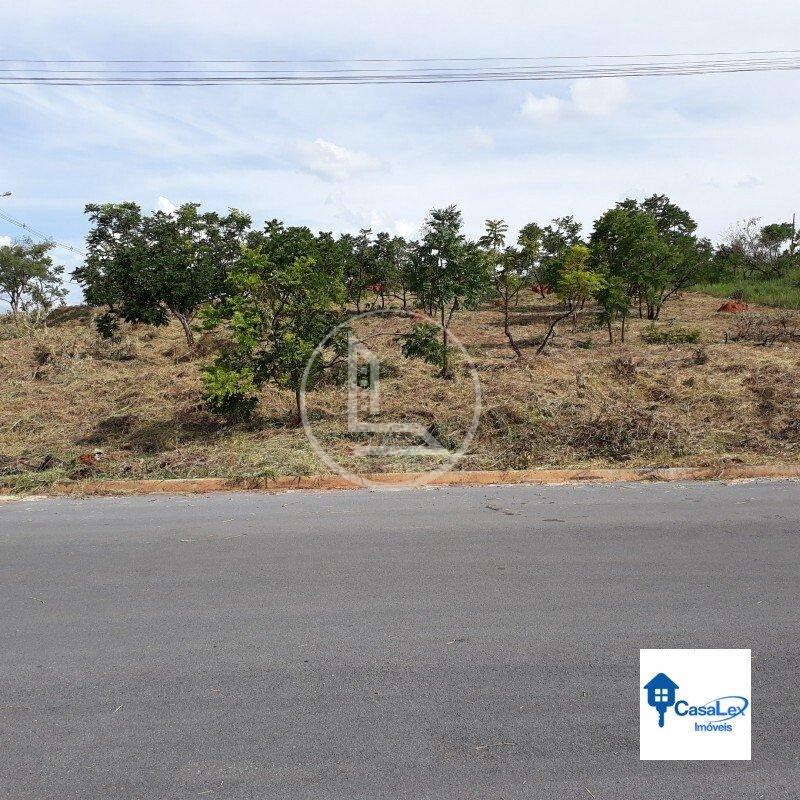 Lote no Vila Rica, ótima localidade, confira! Rua São João Del Rei Três Corações - 