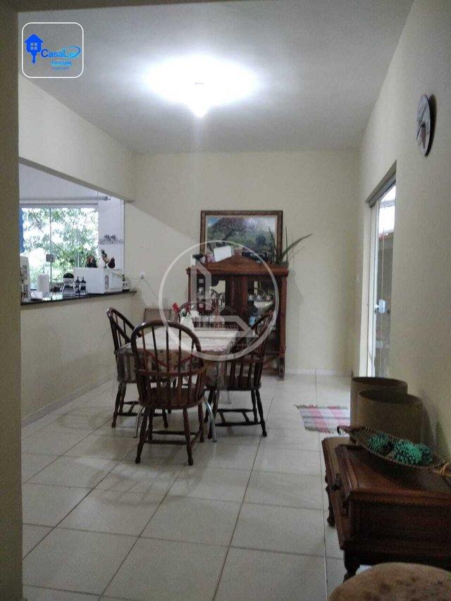 Casa à venda no Jardim Europa, muito bem localizada Rua Itália Três Corações - 