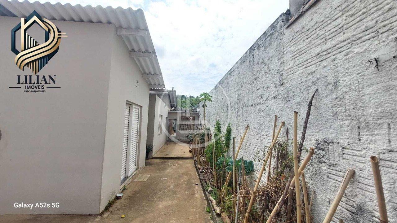 Grande Oportunidade! Casa a venda no bairro Jardim América Rua Groenlândia Três Corações - 