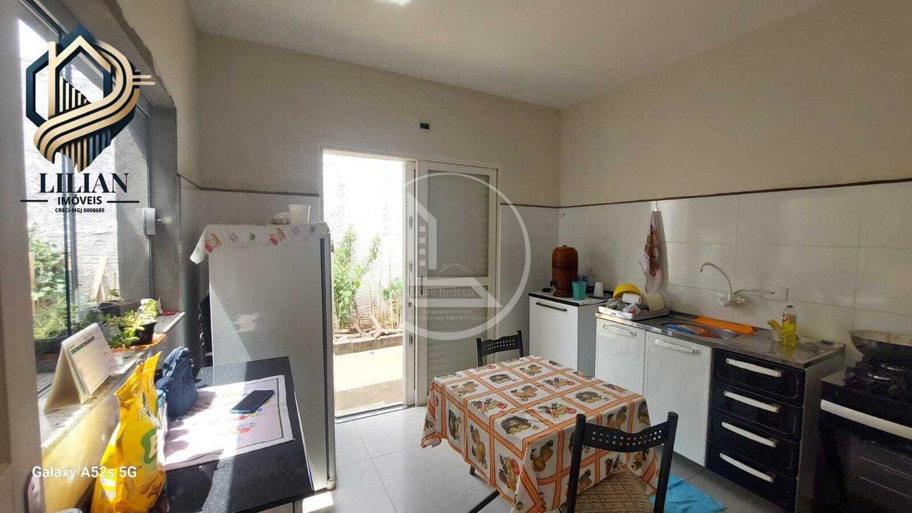 Grande Oportunidade! Casa a venda no bairro Jardim América Rua Groenlândia Três Corações - 