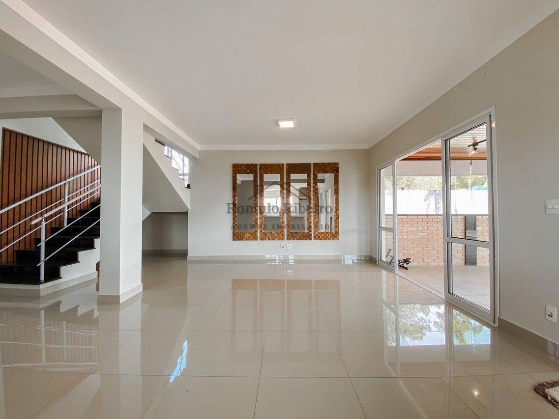 Casa 3 Dormitórios 258m²/ Piscina Condomínio Quinta do Pinhal Cabreúva-SP Alameda dos Tucanos Cabreuva - 