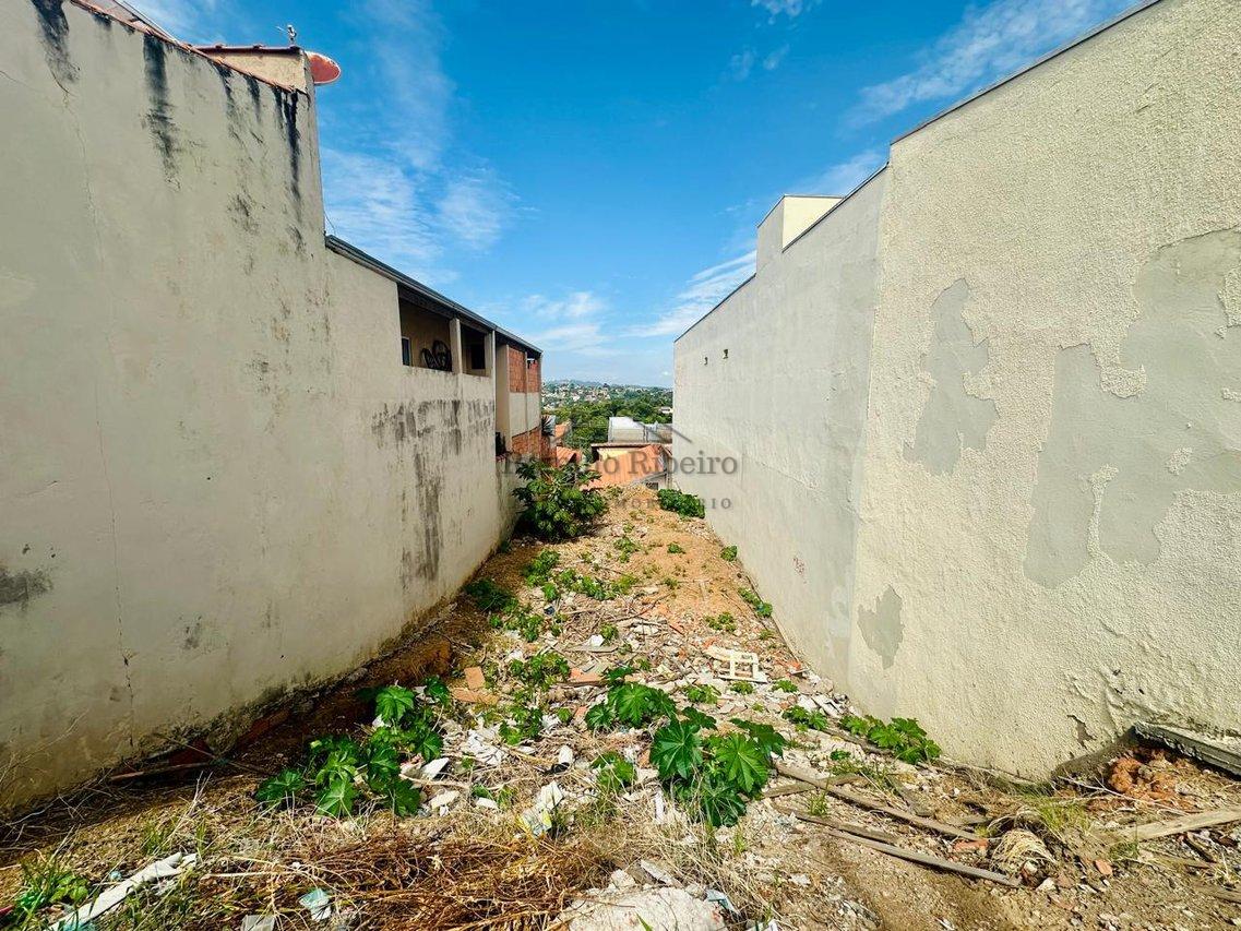 Terreno Declive 150m² R$135.000 Bairro Colina, em Cabreúva - SP Rua Rubelita Cabreuva - 