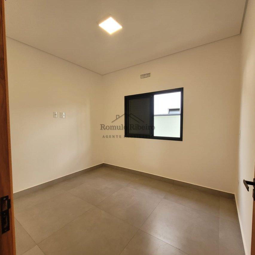 Casa 3 Dorm. 170m² AC/ R$1.250.000,00 Condomínio Lagos D’Icaraí, Salto em São Paulo Rua Guaíba Salto - 