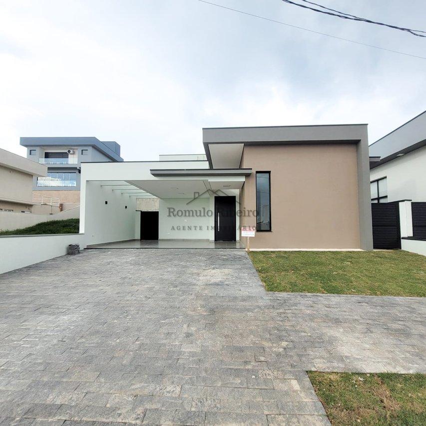 Casa 3 Dorm. 170m² AC/ R$1.250.000,00 Condomínio Lagos D’Icaraí, Salto em São Paulo Rua Guaíba Salto - 