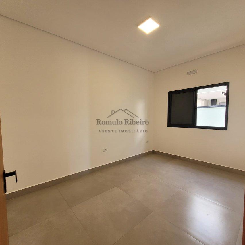 Casa 3 Dorm. 170m² AC/ R$1.250.000,00 Condomínio Lagos D’Icaraí, Salto em São Paulo Rua Guaíba Salto - 