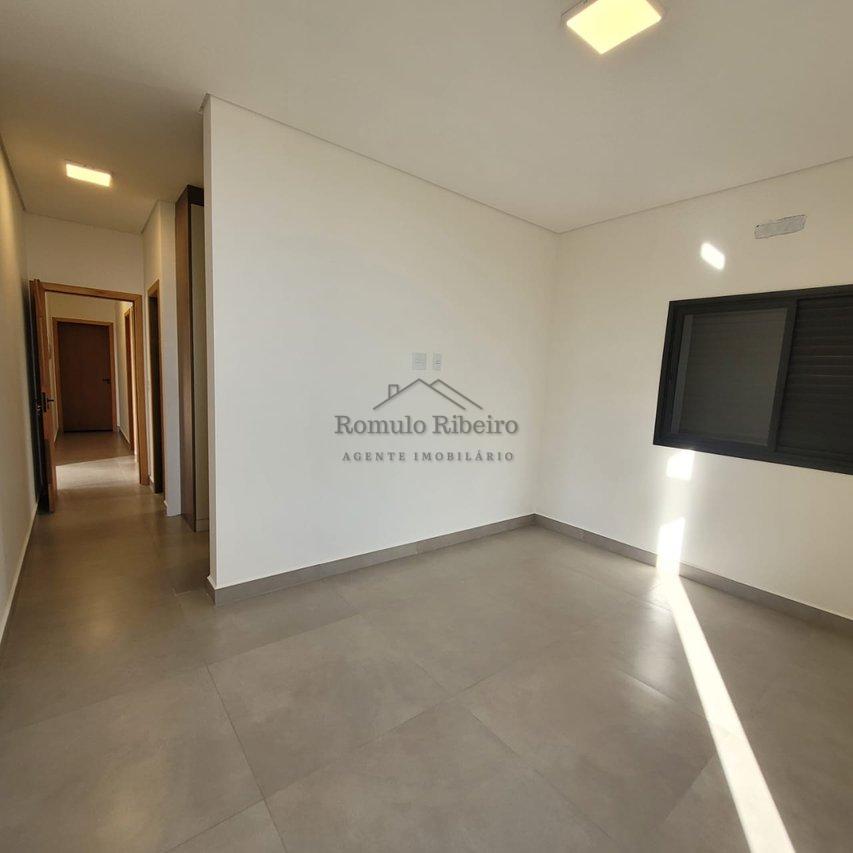Casa 3 Dorm. 170m² AC/ R$1.250.000,00 Condomínio Lagos D’Icaraí, Salto em São Paulo Rua Guaíba Salto - 