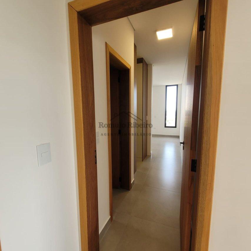 Casa 3 Dorm. 170m² AC/ R$1.250.000,00 Condomínio Lagos D’Icaraí, Salto em São Paulo Rua Guaíba Salto - 