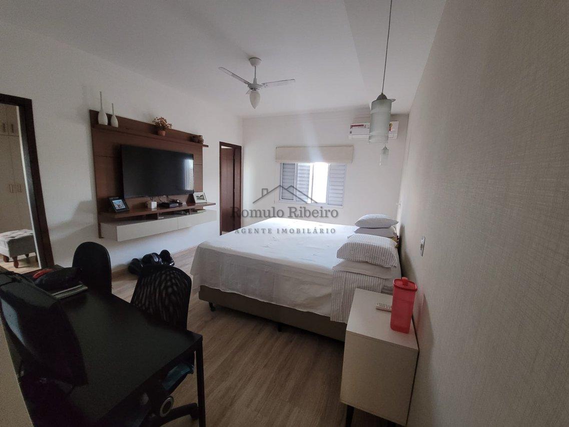 Sobrado à venda 3 Dorm. R$695.000,00 – Bairro Panorama, Salto/SP Rua Belo Horizonte Salto - 