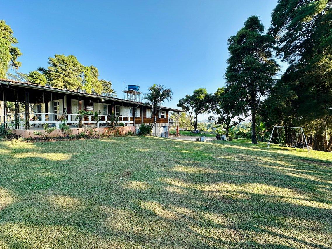 Chácara 4 Dormitórios 5.020m² R$880.000,00 Bairro Pinhal em Cabreúva – SP Rodovia Dom Gabriel Paulino Bueno Couto Cabreuva - 