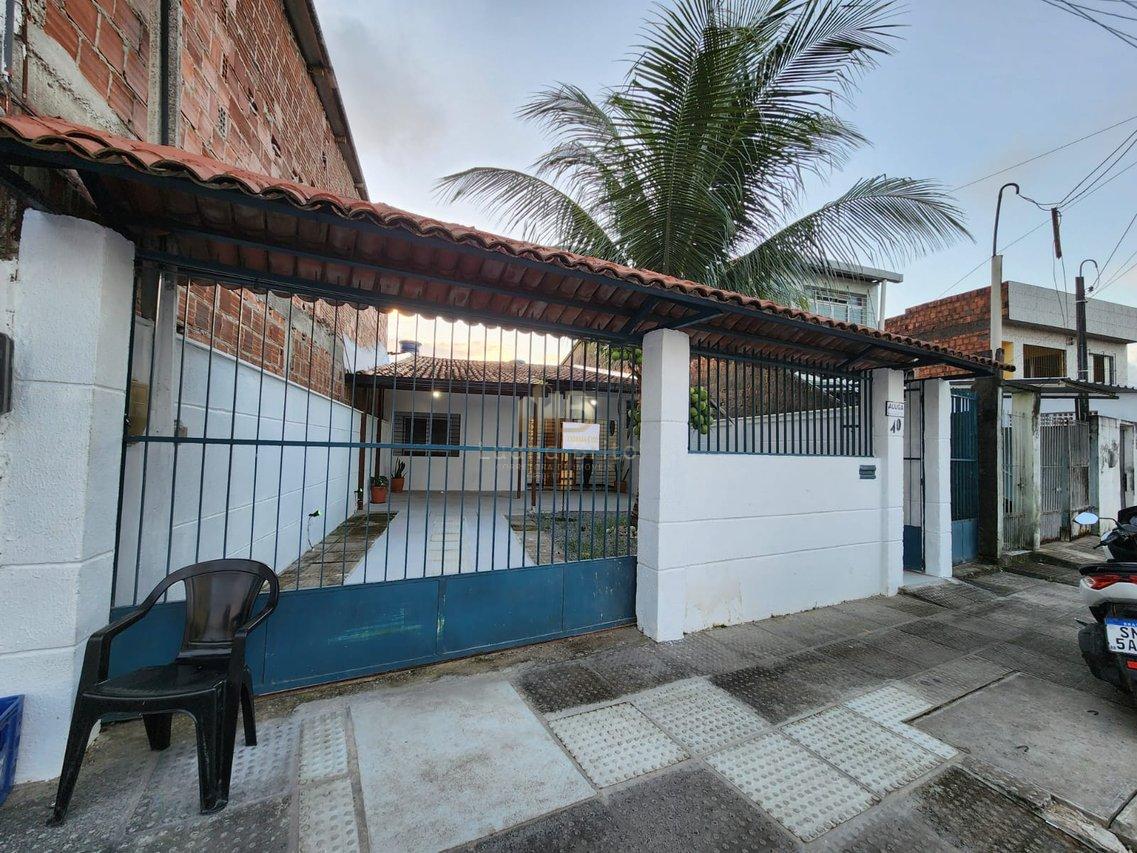 ALUGUEL DE CASA NA VARZEA  2 QUARTOS COM VAGA DE GARAGEM  Recife - 