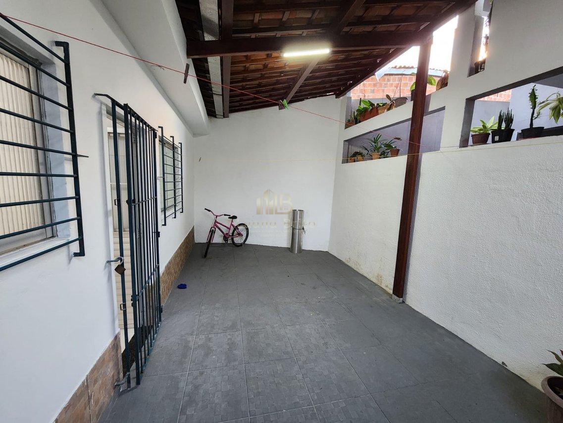 ALUGUEL DE CASA NA VARZEA  2 QUARTOS COM VAGA DE GARAGEM  Recife - 