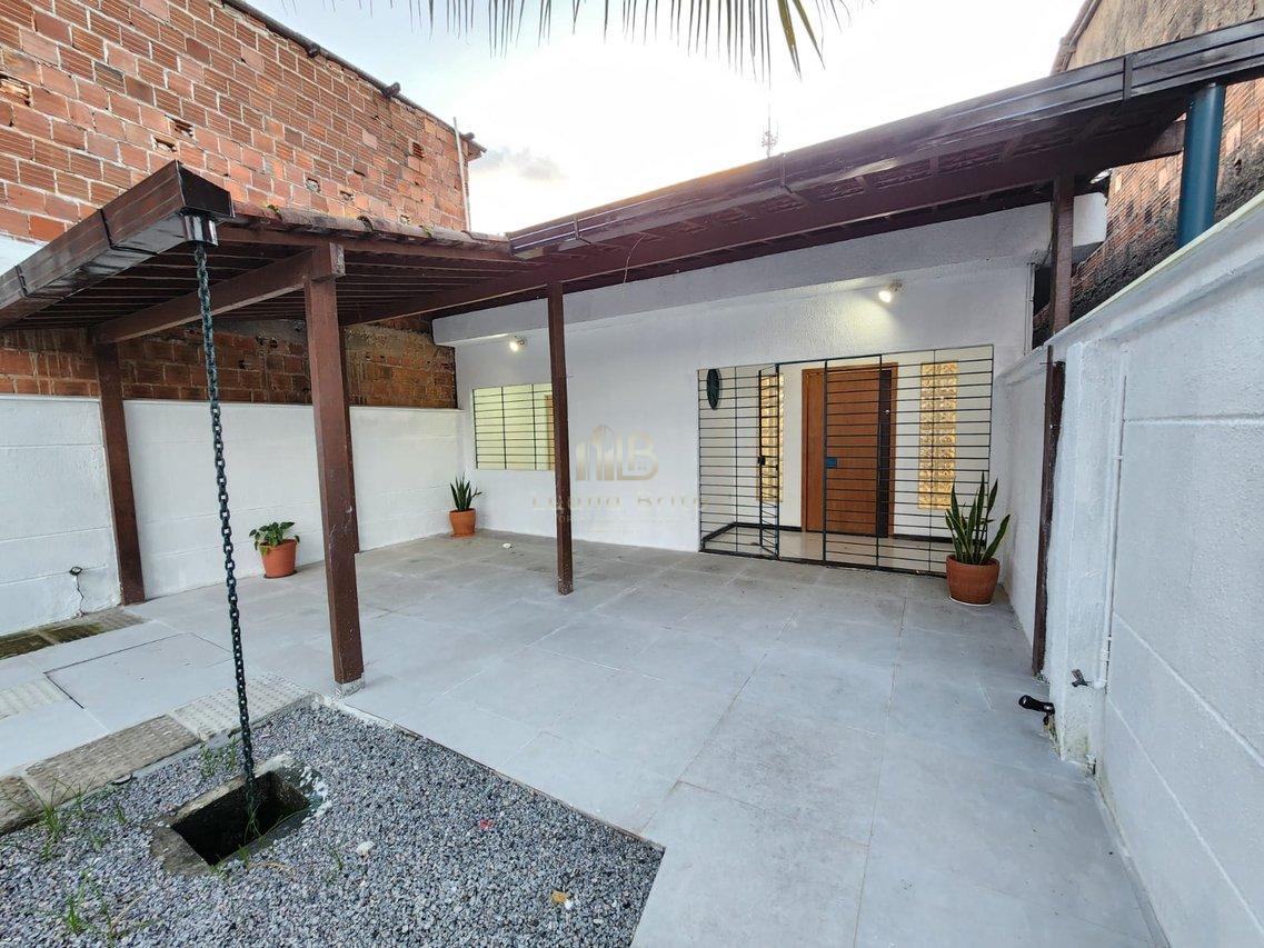 ALUGUEL DE CASA NA VARZEA  2 QUARTOS COM VAGA DE GARAGEM  Recife - 