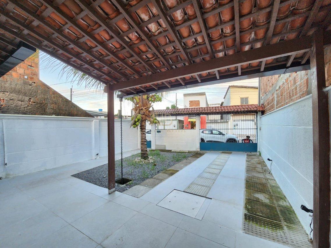 ALUGUEL DE CASA NA VARZEA  2 QUARTOS COM VAGA DE GARAGEM  Recife - 