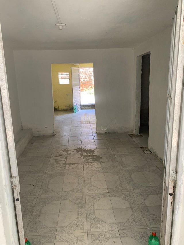 VENDO CASA DUPLEX EM PAU AMARELO Rua Vitória de Santo Antão Paulista - 