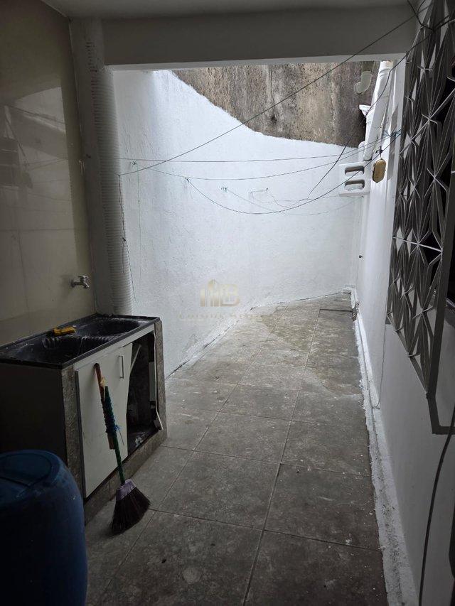ALUGO CASA NA IPUTINGA COM VAGA DE GARAGEM Rua Cosme Bezerra Cavalcanti Recife - 