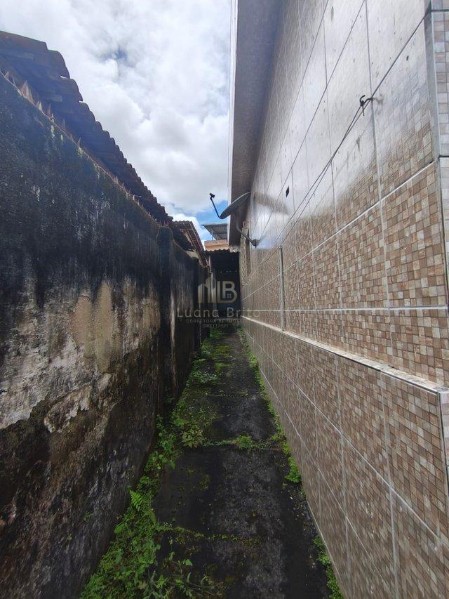 CASA A VENDA 2 QUARTOS NO BAIRRO DOS ESTADOS Rua Paulo de Frontin Camaragibe - 