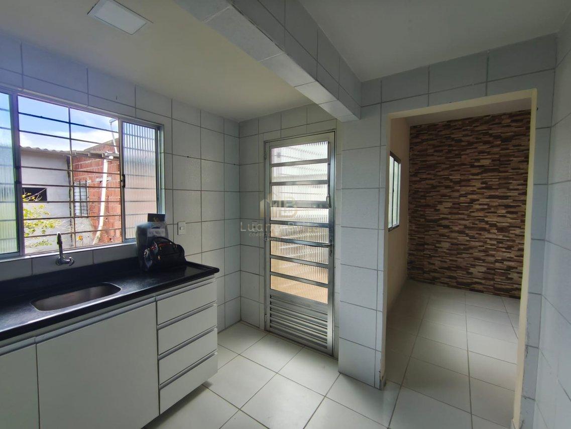 CASA A VENDA 2 QUARTOS NO BAIRRO DOS ESTADOS Rua Paulo de Frontin Camaragibe - 