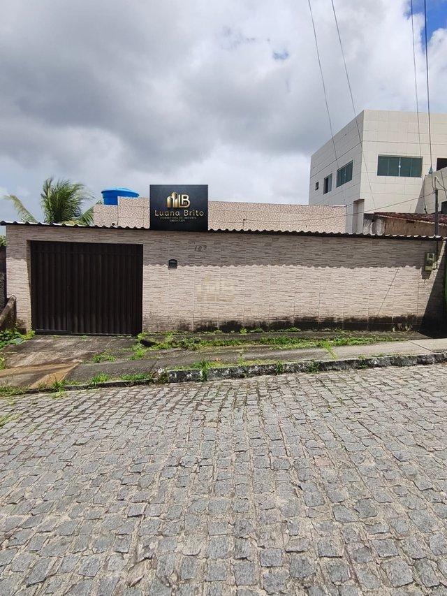 CASA A VENDA 2 QUARTOS NO BAIRRO DOS ESTADOS Rua Paulo de Frontin Camaragibe - 