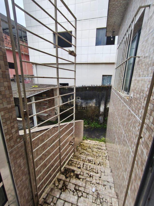 CASA A VENDA 2 QUARTOS NO BAIRRO DOS ESTADOS Rua Paulo de Frontin Camaragibe - 