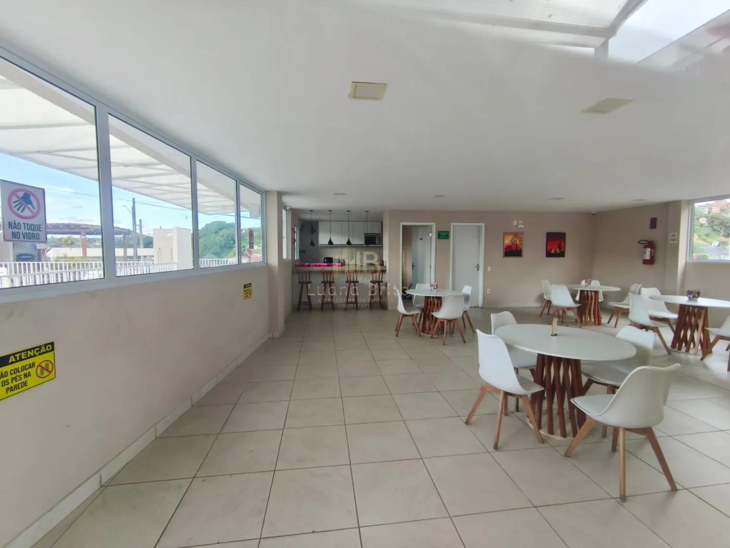 LOCA&Ccedil;&Atilde;O EM S&Atilde;O LOUREN&Ccedil;O COM VARANDA E PISCINA Rua Barão de Caruarú - - 