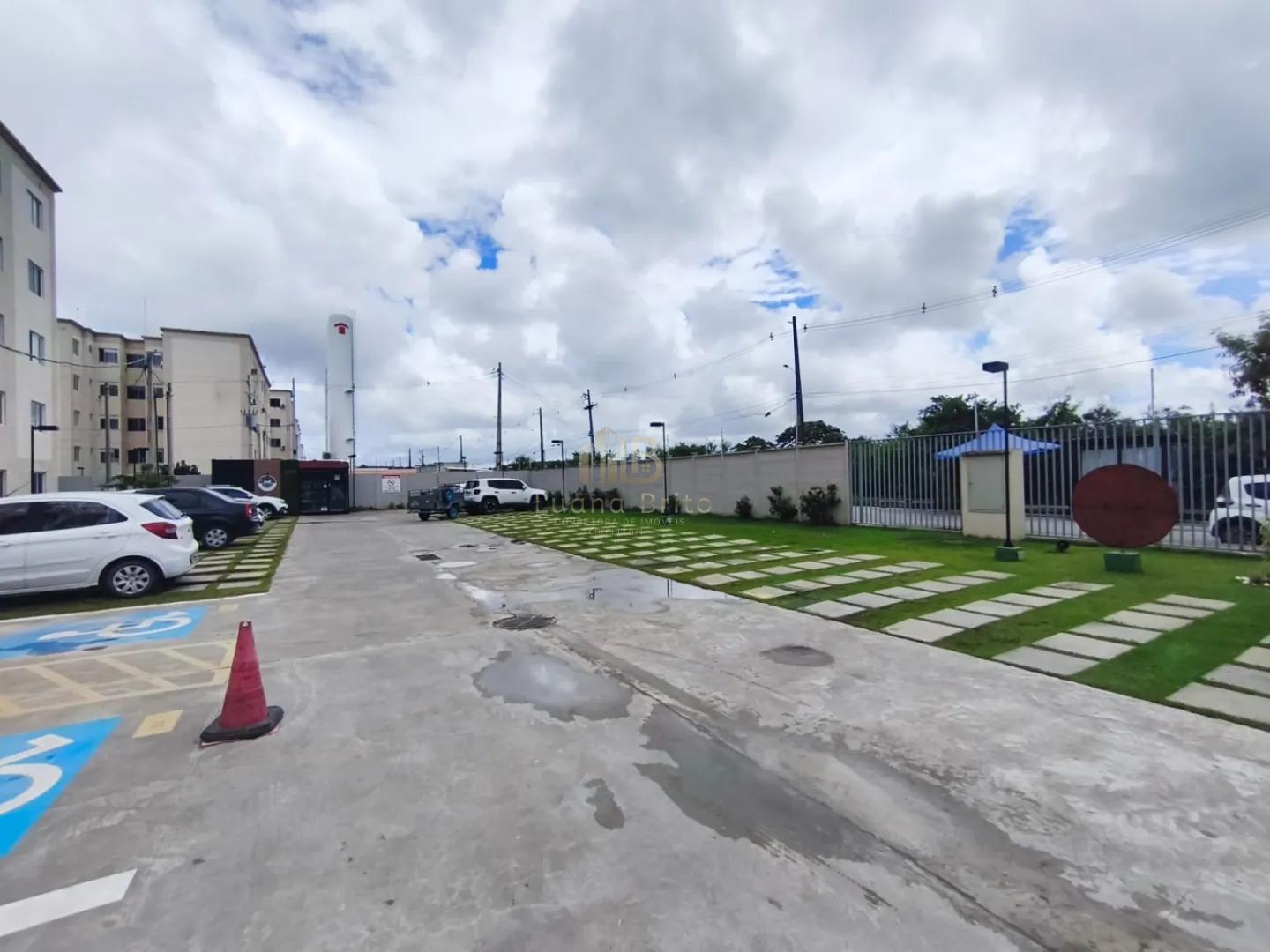 ALUGO OU VENDO APARTAMENTO T&Eacute;RREO EM PAULISTA Rua Maria Emília Boeckmann - - 