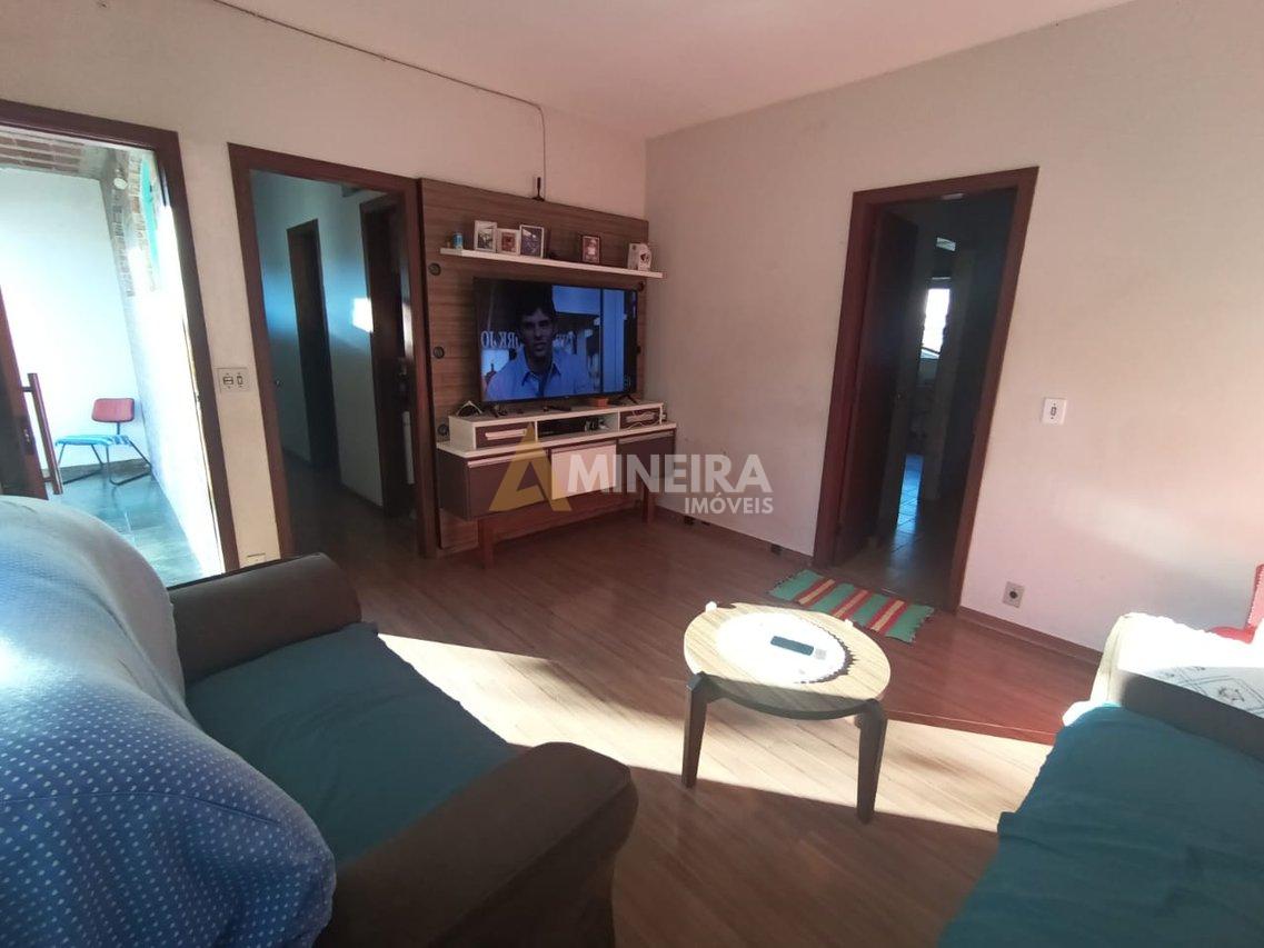 Casa de 3 quartos (2 casas independente)– Bairro Marajó - Belo Horizonte - 