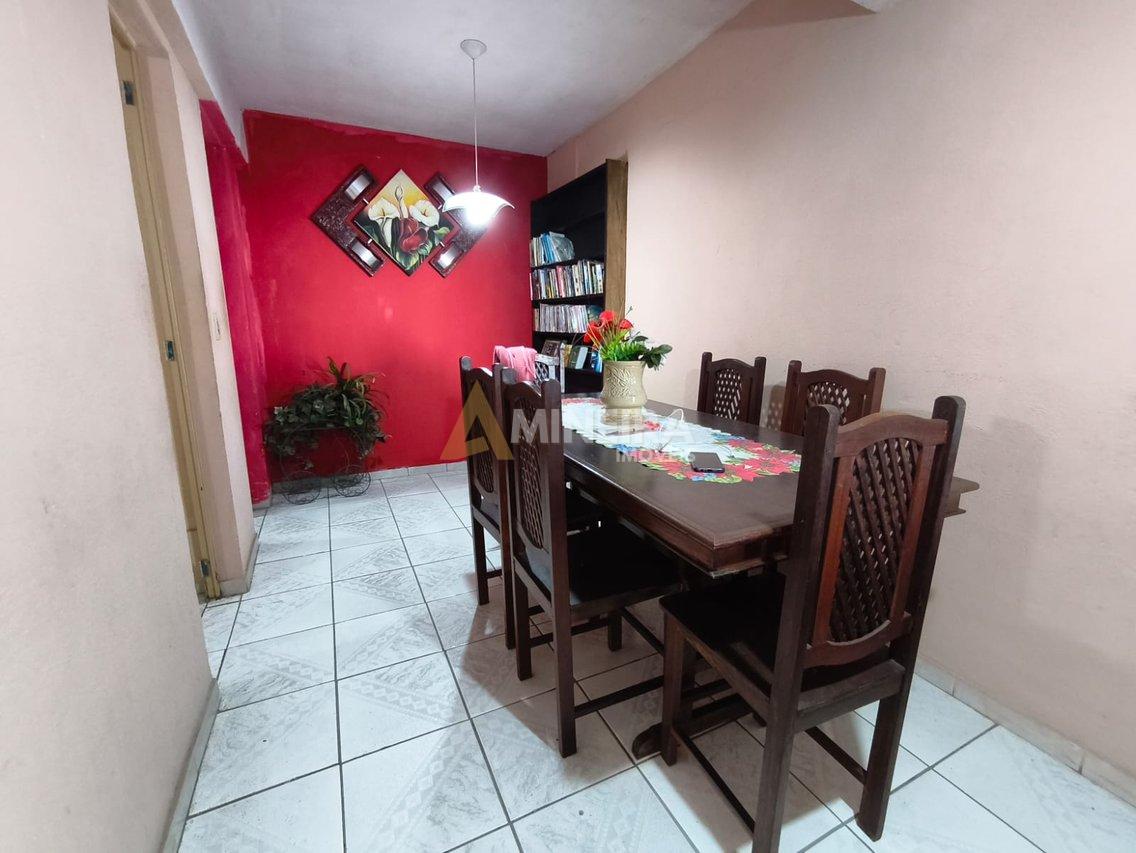 Casa com 6 quartos e 3 banheiros - 250 mt²- Bairro Santa Maria Rua Gonçalves Crespo Belo Horizonte - 